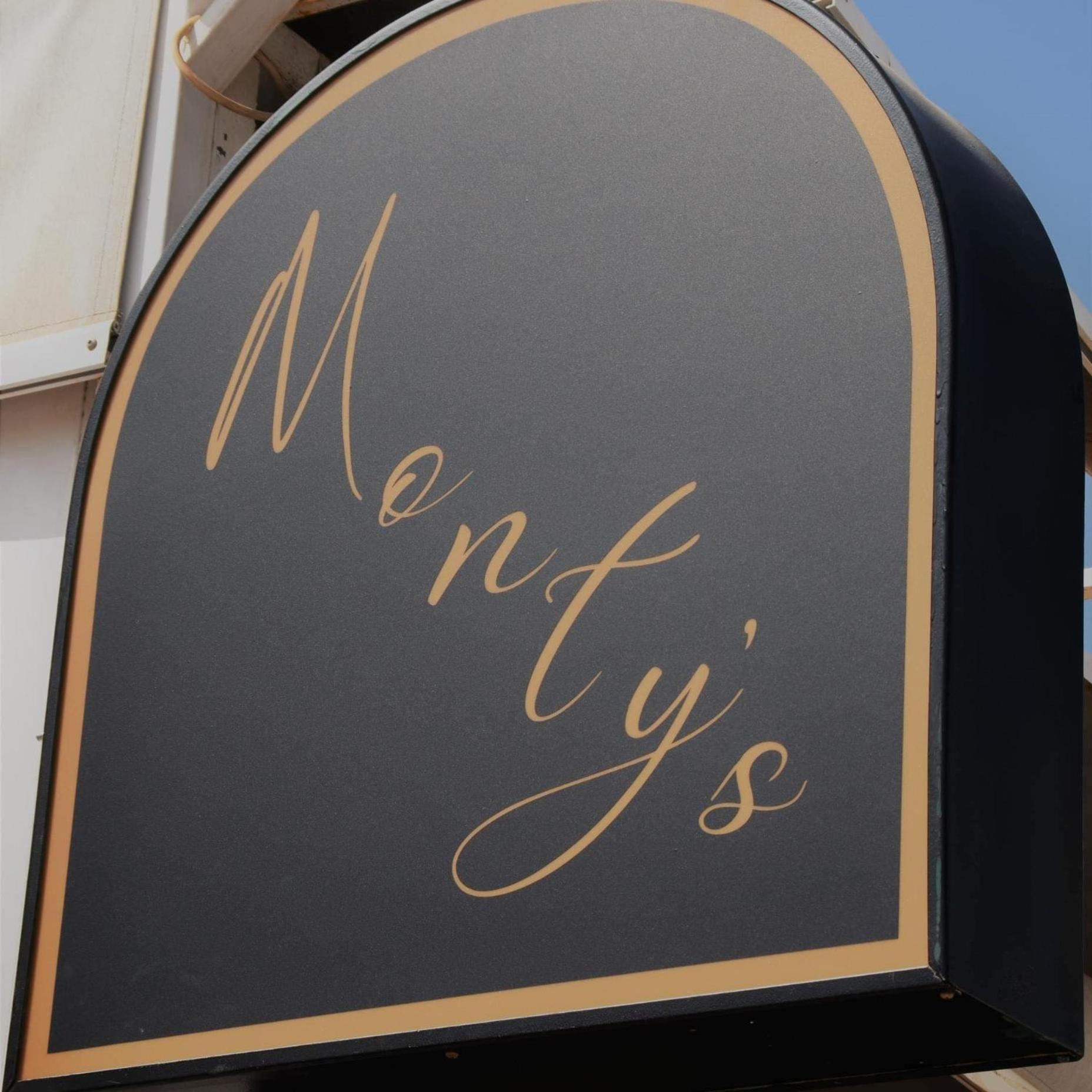 Hostal Montys Nerja Esterno foto
