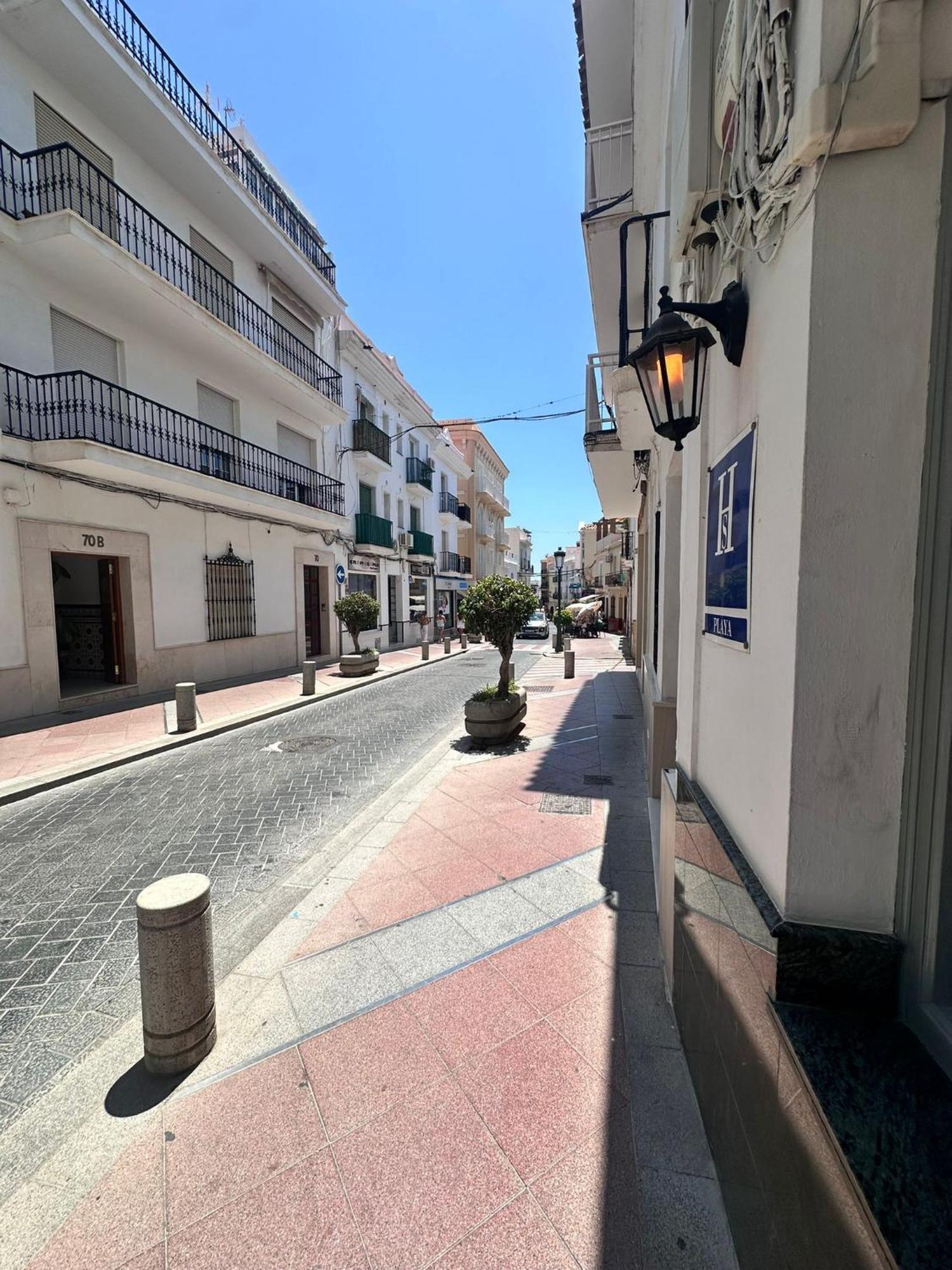 Hostal Montys Nerja Esterno foto